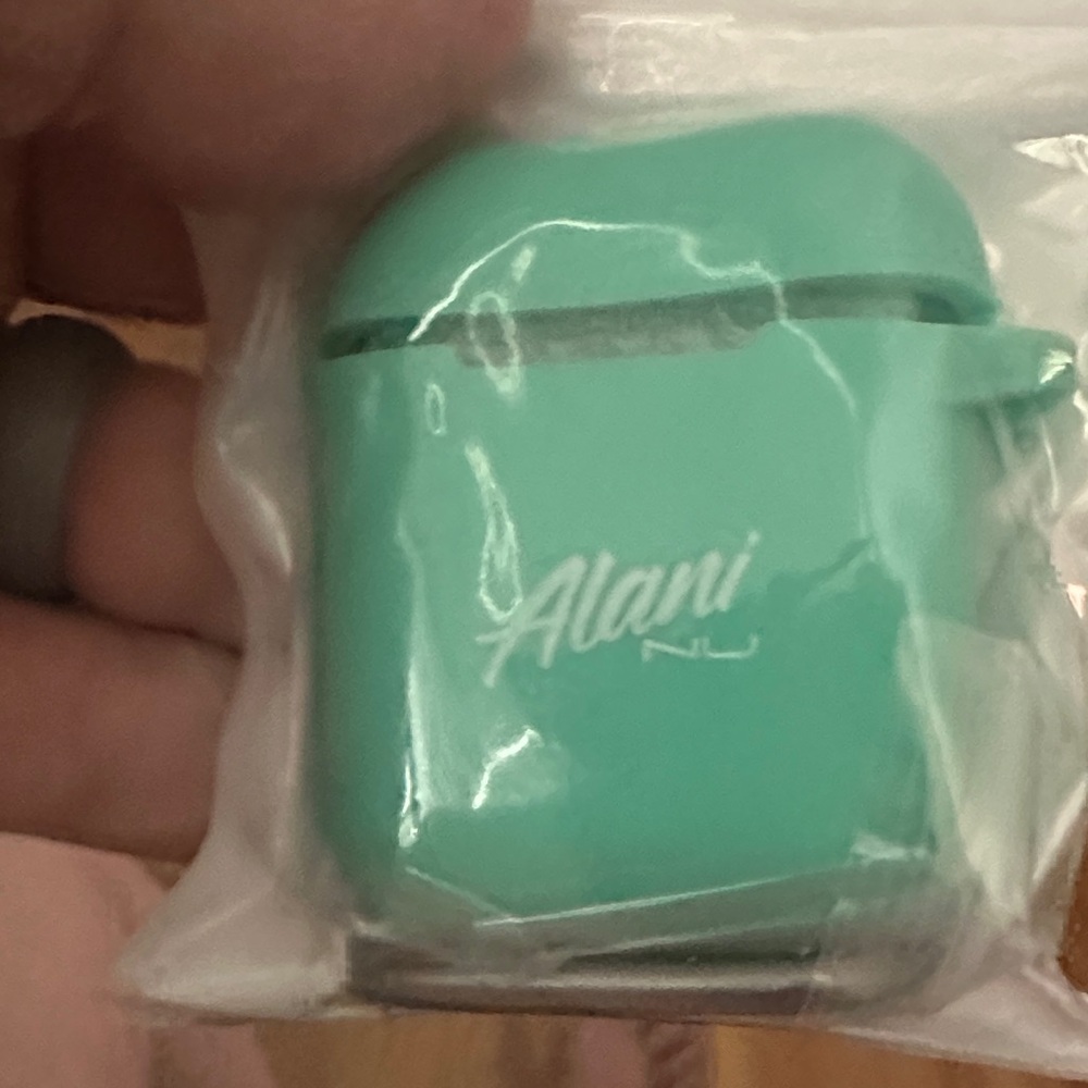 Teal Wireless Earbud Charging Case - Compatible Cell Phone Accessory